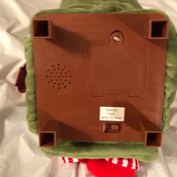 Mr Christmas Animated Reclining Santa Claus  Motion Activated Talks Snores Moves - Picture 8 of 10